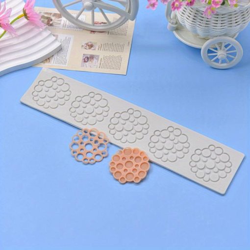 Cake mold